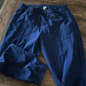 Women’s jogger scrub pants